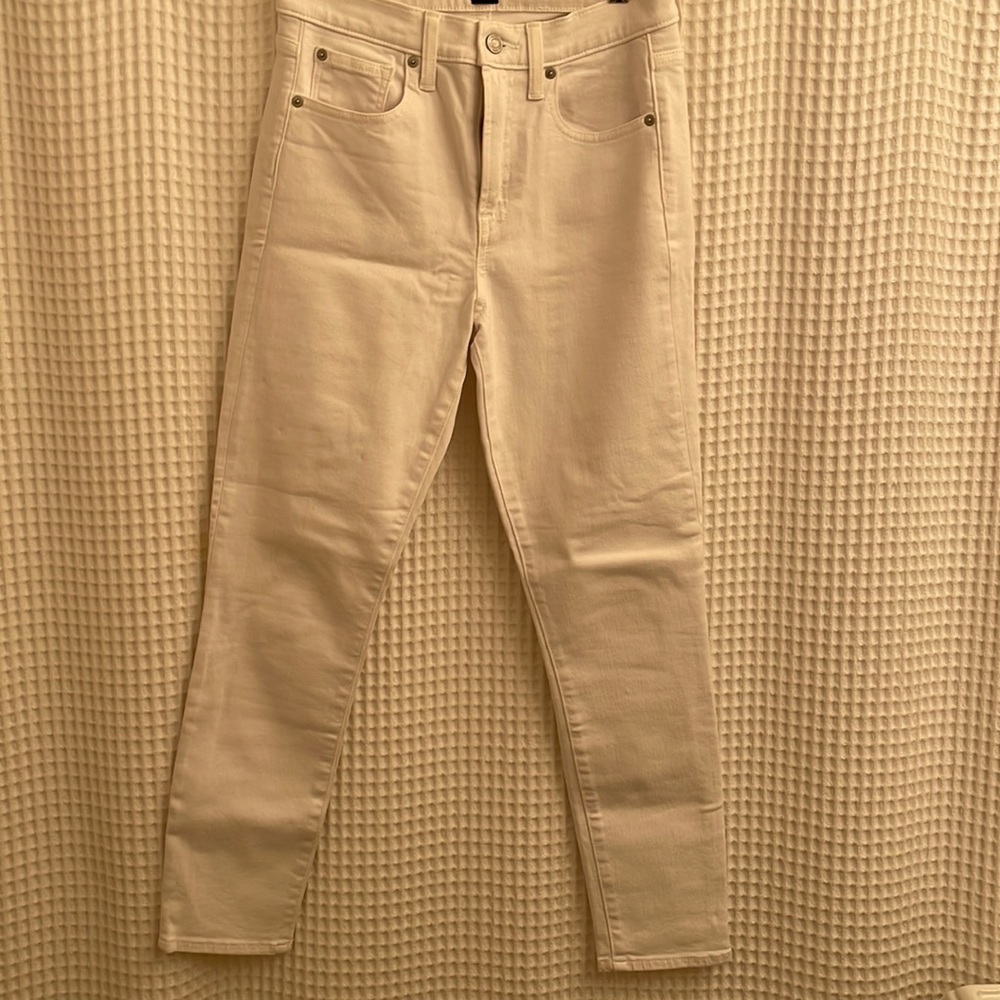 Gap white skinny jeans